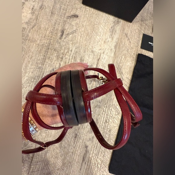 Saint Laurent Burgundy Sandals with Gold Logo Accent VGUC - Picture 15 of 16